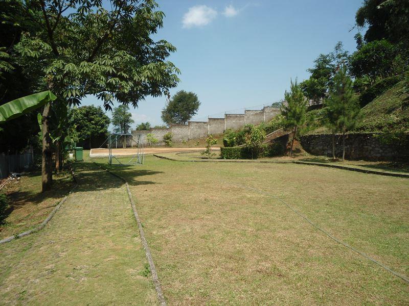 Detuik Resto Resort Bandung Exterior photo